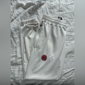Official Knicks Nike NBA Joggers/ Sweatpants, Men’s L